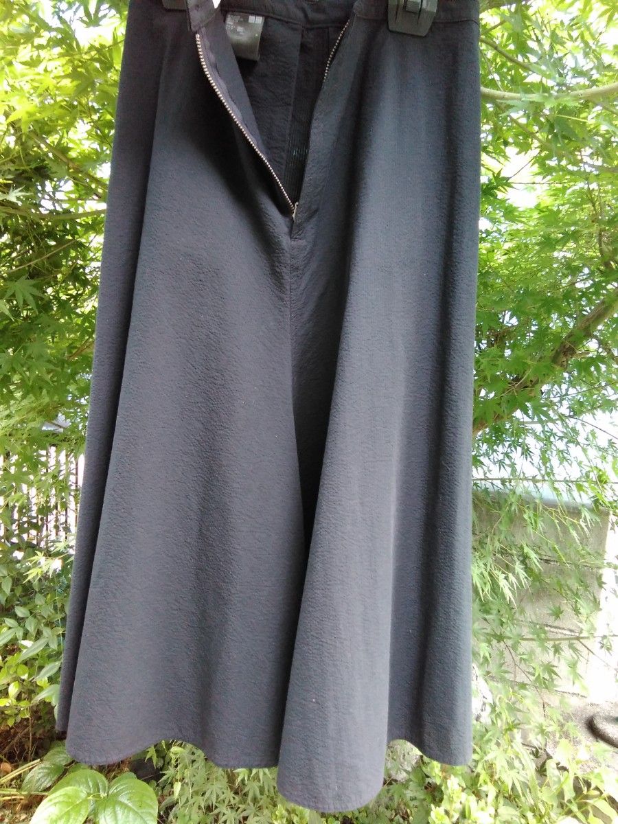 FreeSKirtパルティーM- L ストレッチ素材Wゴム仕様32～42丈68　他の紺色スカート例