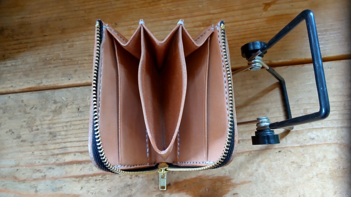 革細工 ハンドメイド 栃木グレージングサドルレザー ファスナー