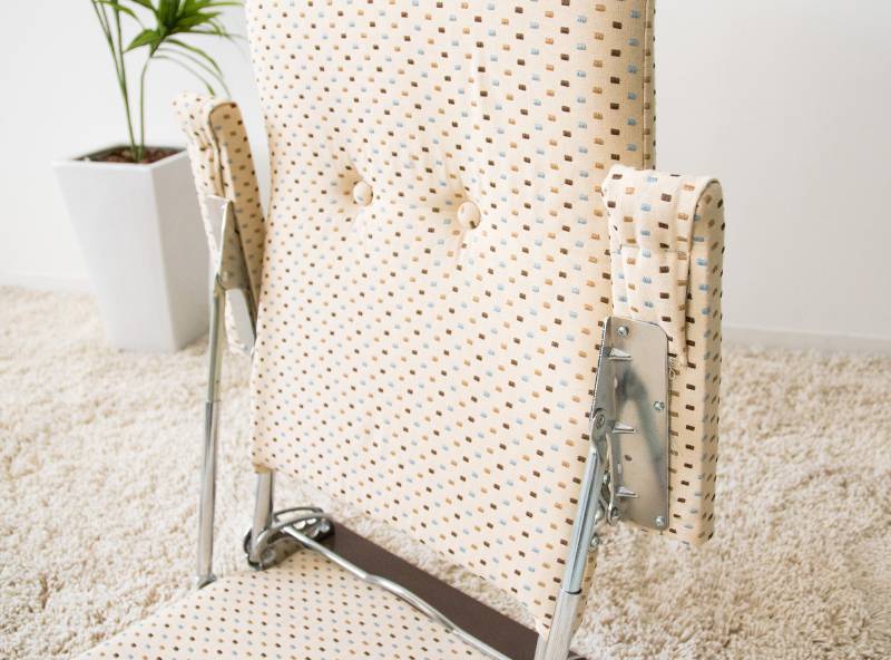 折りたたみ座椅子 日本製　完成品　3段階リクライニング　和モダン　布張りベージュ色　肘付き_画像8