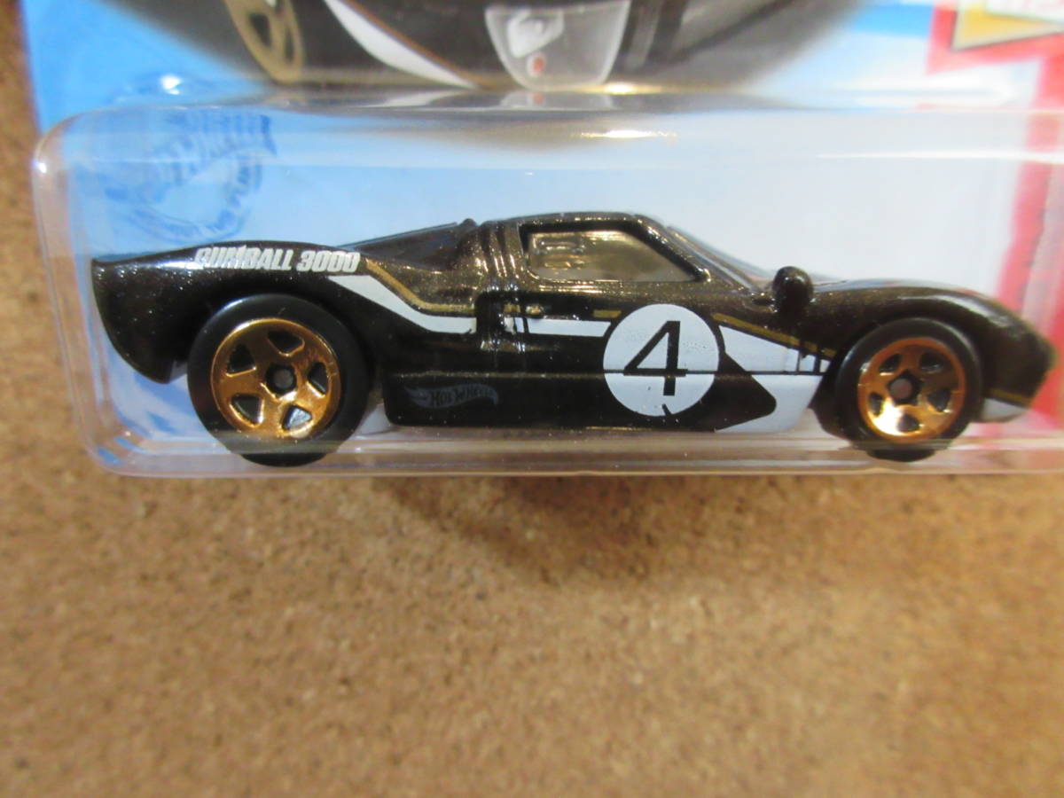 Hot Wheels Ford GT-40 Then and Now 1/10 USカード フォード GT-40 フィル リールマン Gumball ガムボール3000 ミッドシップ V8 エンジン_画像3