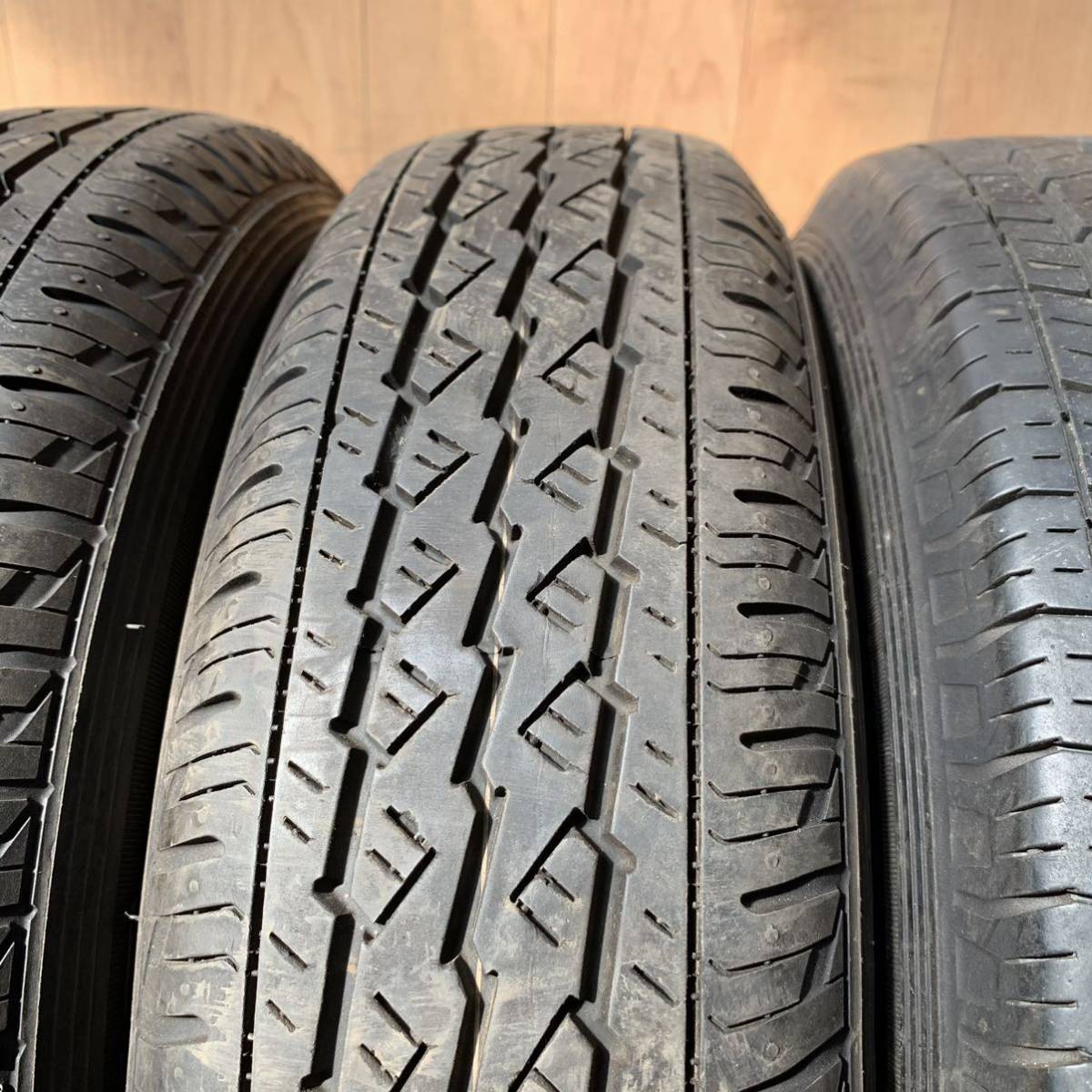 バリ山 145/80R12 80/78N LT 夏タイヤ TOPY 12×4B 100/110/114.3 マルチ スチールホイール 4本 エブリィ/スクラム/クリッパー 軽トラ/バン_画像4