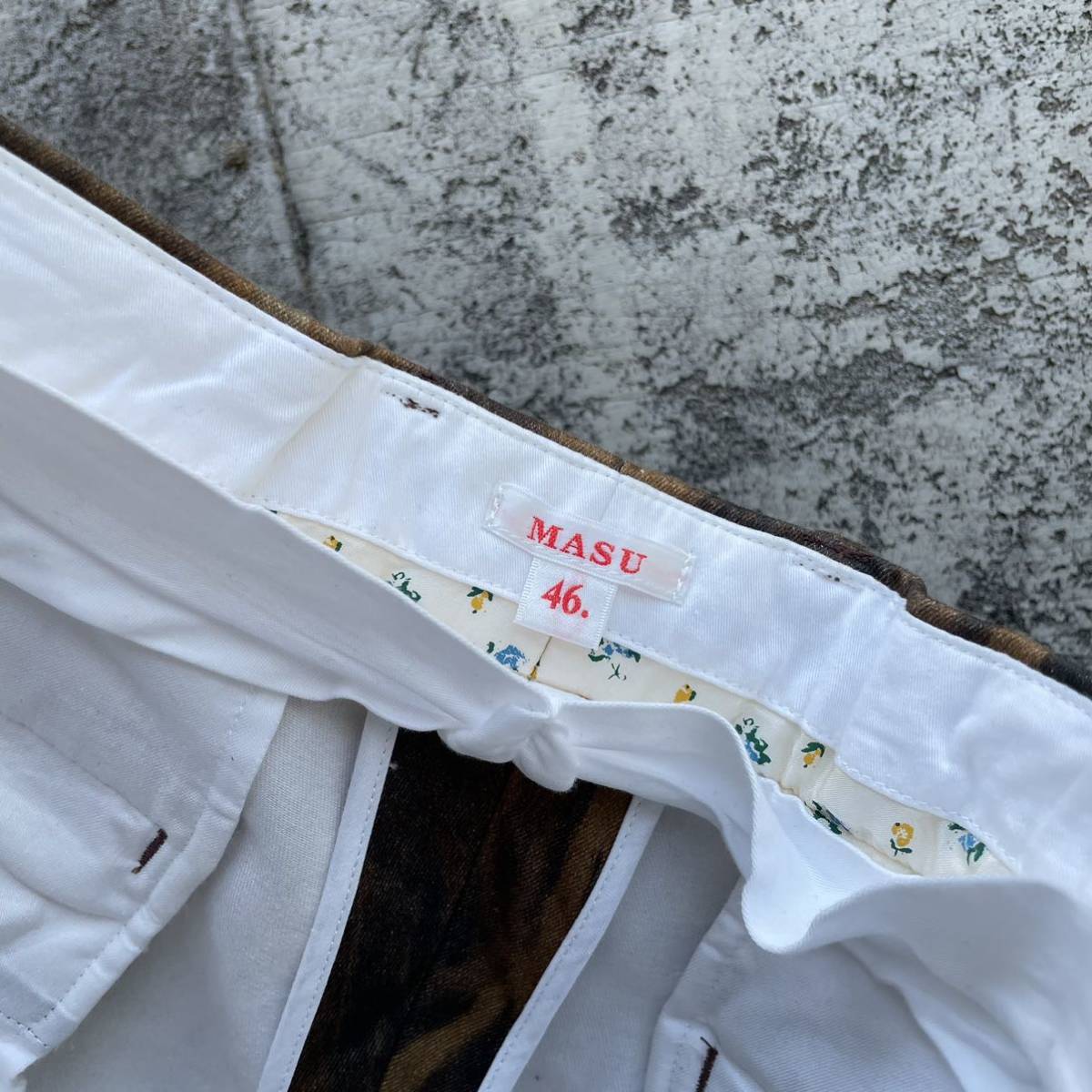 masu エムエーエスユー fur print trousers パンツ 46 ワイドパンツ