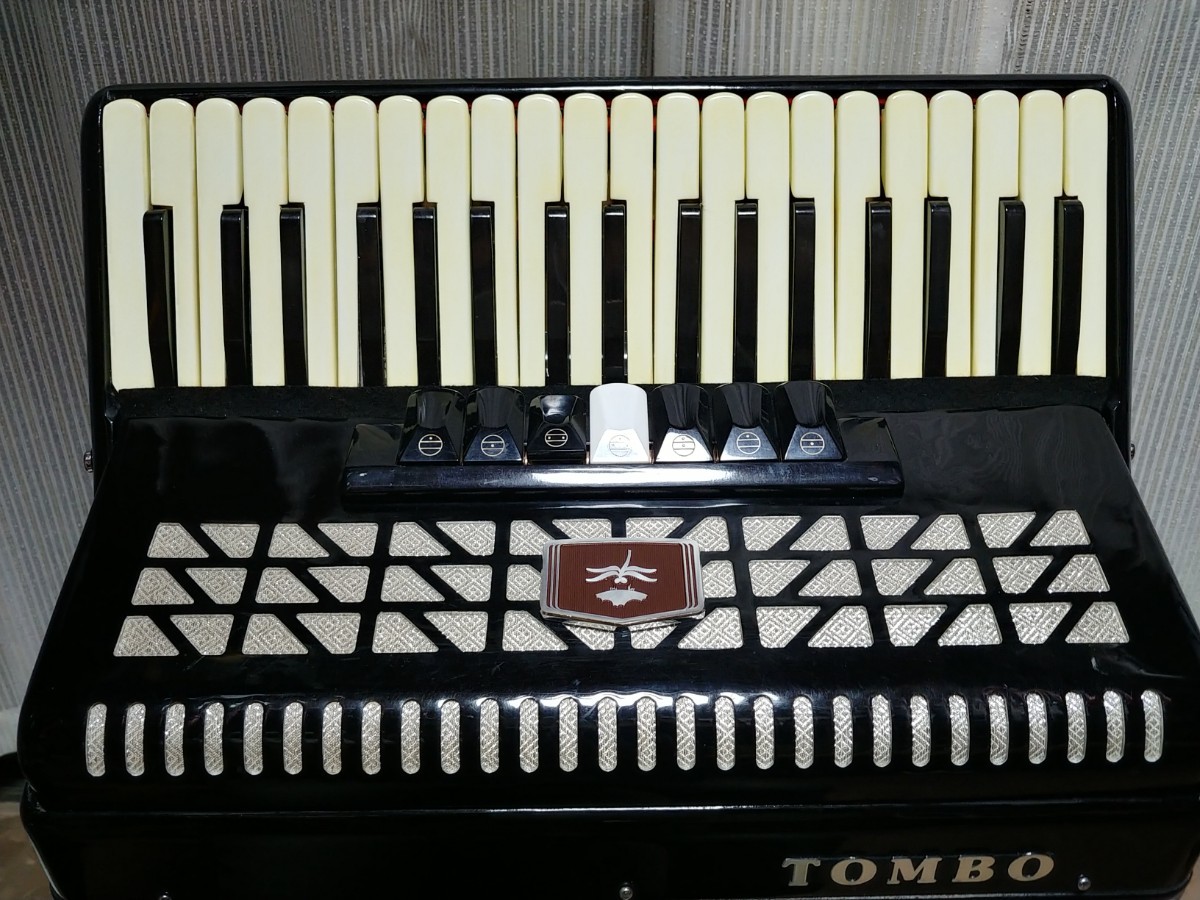 ヤフオク! - 即演奏可能 美品 TOMBO T80B、37鍵盤、80ベー...