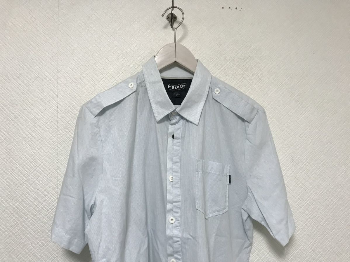 本物ボルコムVOLCOMコットンストライプ柄半袖シャツメンズサーフアメカジミリタリービジネススーツ白青ブルーMストリートスケーター