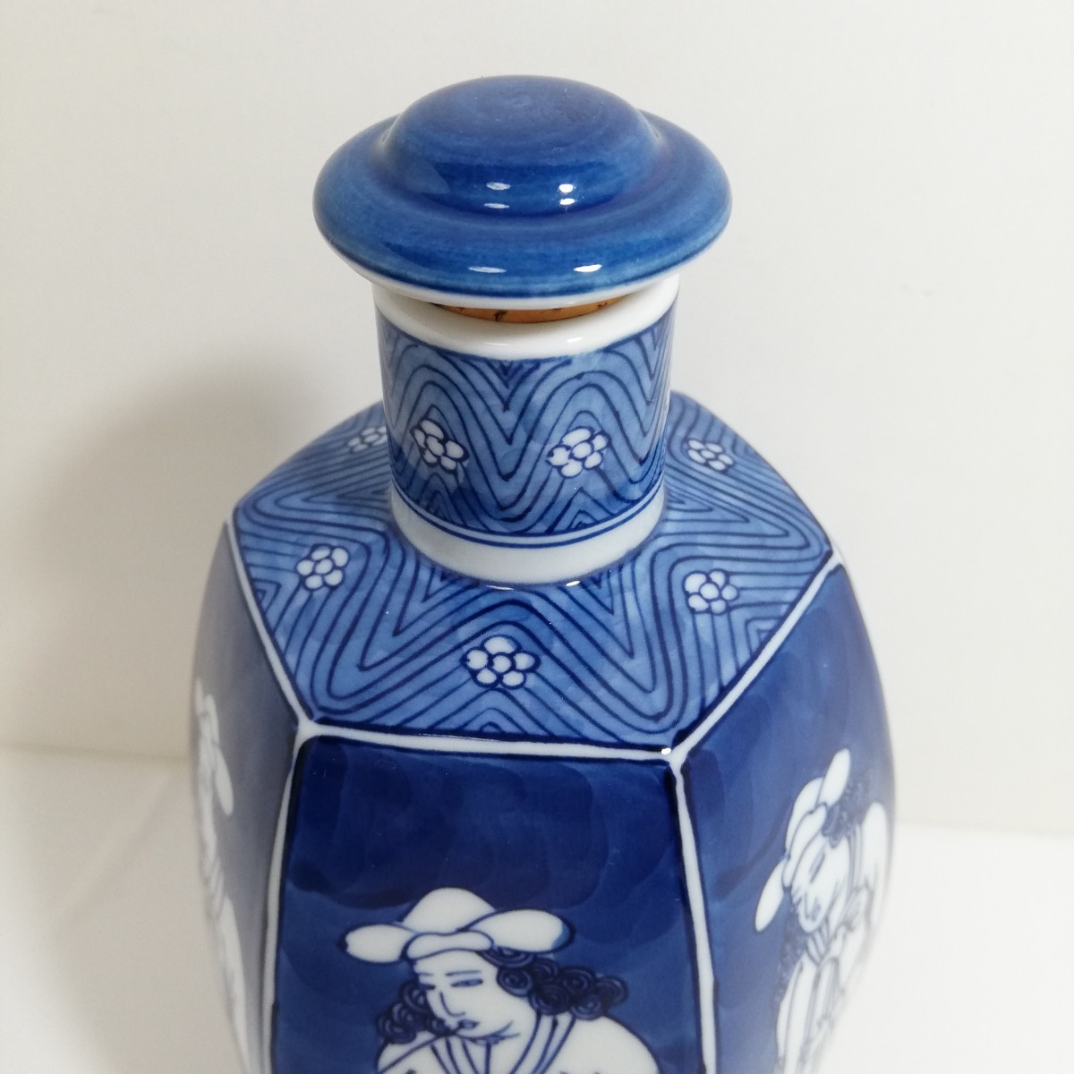 館林源右衛門 紅毛絵 伊万里風 洋酒瓶 酒器 面取瓶 空瓶 - 通販