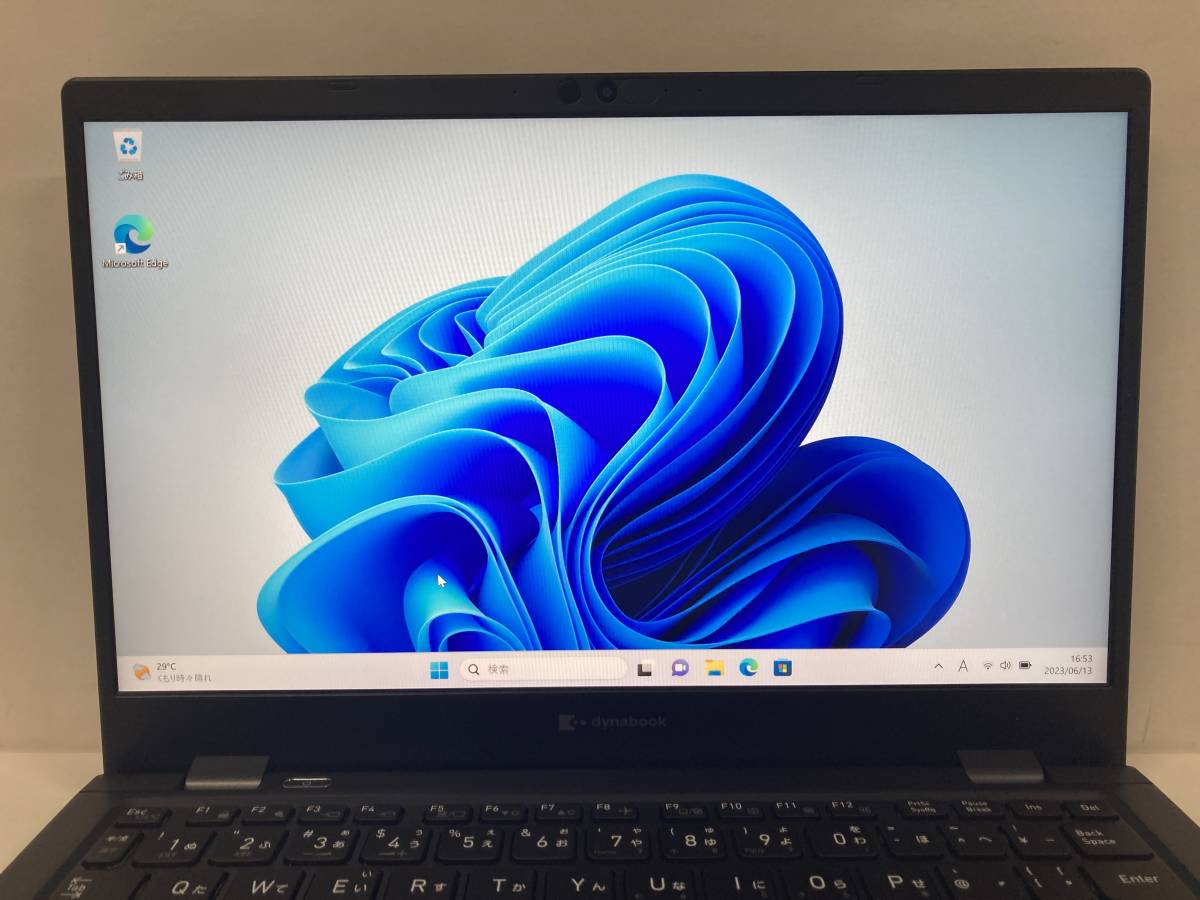 東芝 dynabook G83/HS A6G9HSF8D621/ Core i5-1135G7 2.4GHz / 8GB