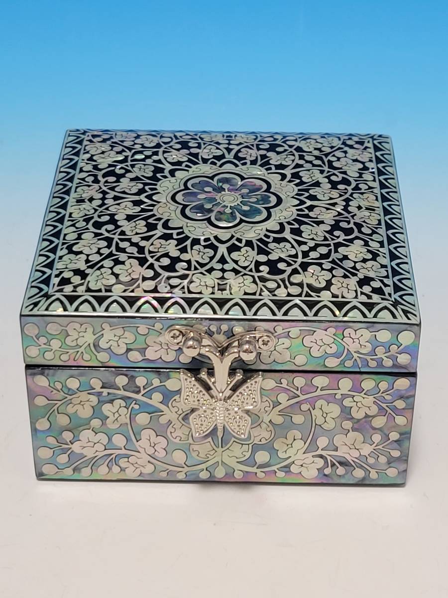 # Korea tradition industrial arts # high class mother-of-pearl small articles * gem box # Tang .# prompt decision!#