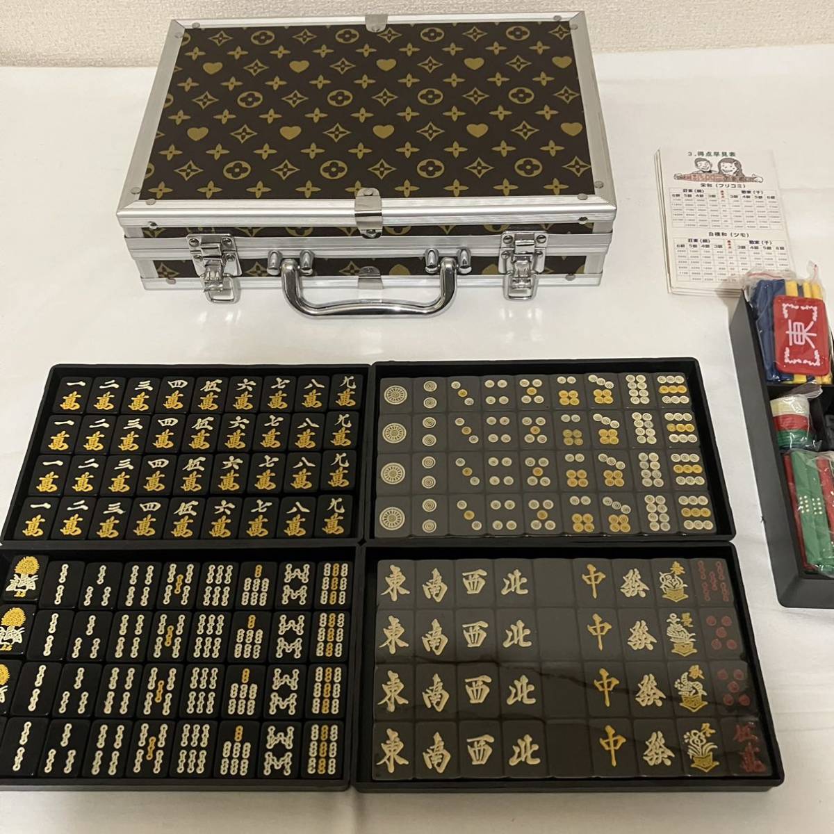 珍品 ルイ・ヴィトン モノグラム調 麻雀牌 マージャンパイ 珍品 ルイ・ヴィトン モノグラム調 麻雀牌 マージャンパイ