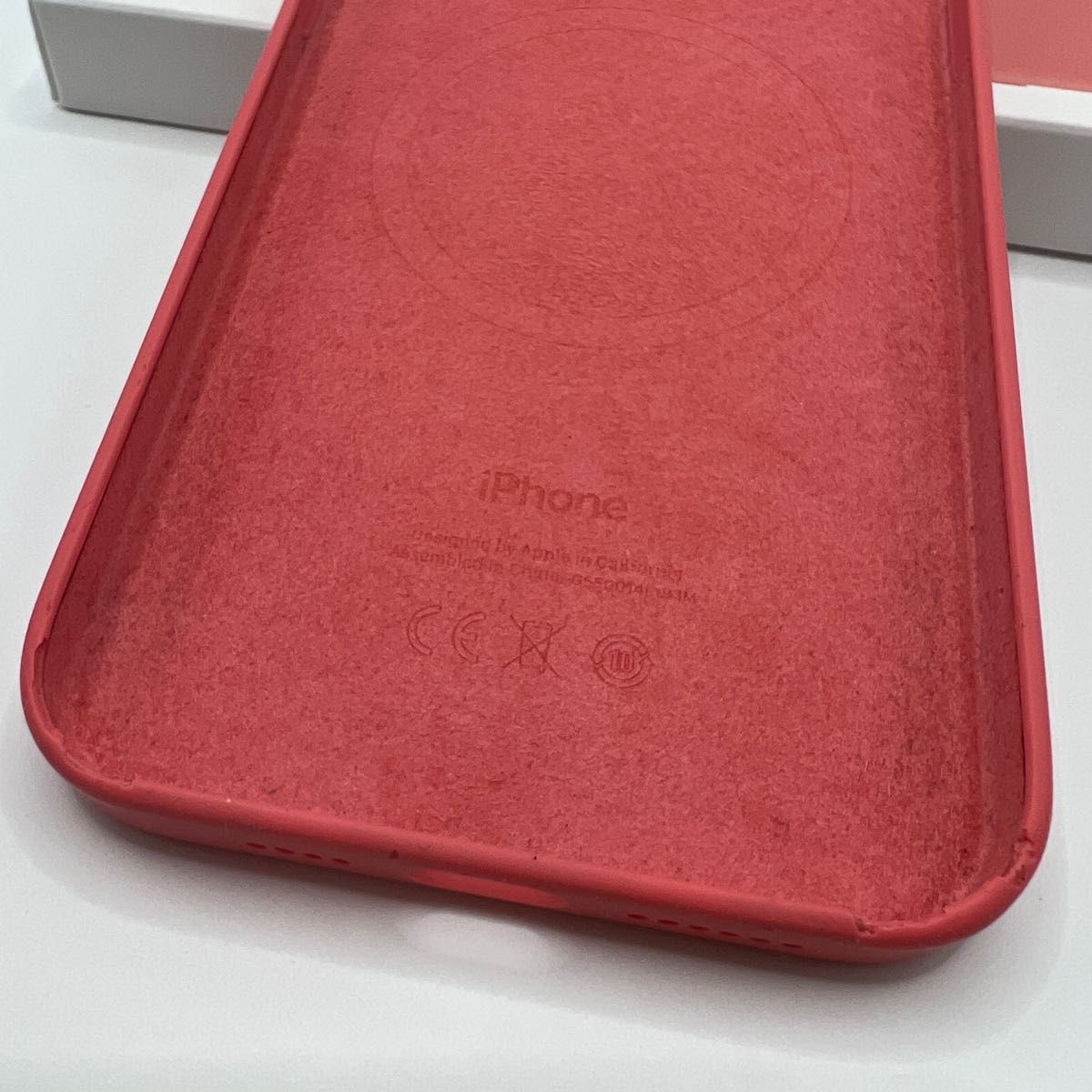 MagSafe対応iPhone 13 Pro Maxシリコーンケース　ピンクポメロ