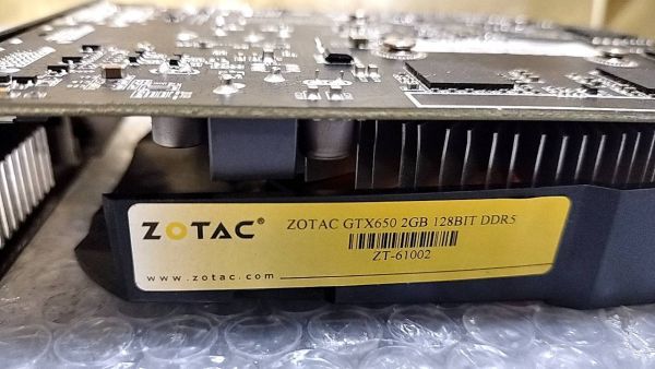 F398 ZOTAC GTX750 1GB DVI HDMI PCI-Express グラフィックボード_画像2