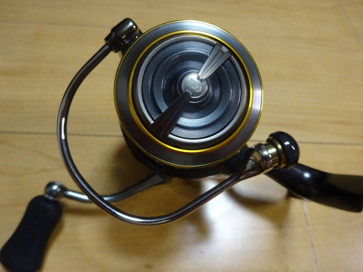 未使用! ダイワ ルビアスエアリティ FC LT2000S-H | transparencia