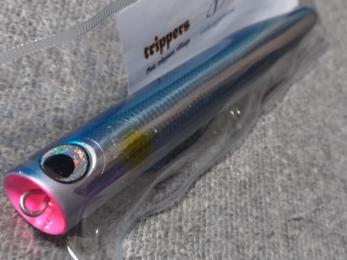 新品 fish trippers×D-CLAW ビーコン210 玄海サンマ_画像2