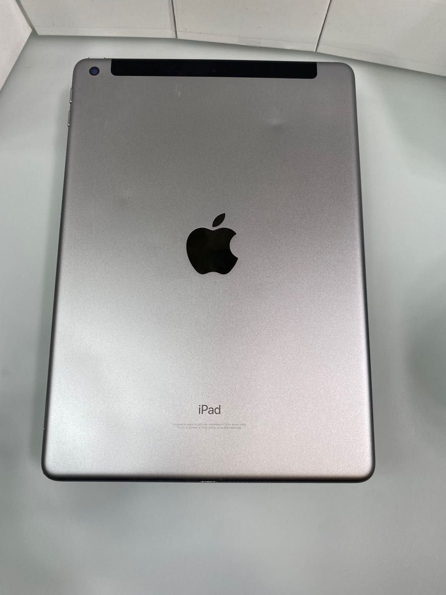 iPad 第6世代32GB スペースグレーWi-Fi ＋ Cellularモデルapple SIM