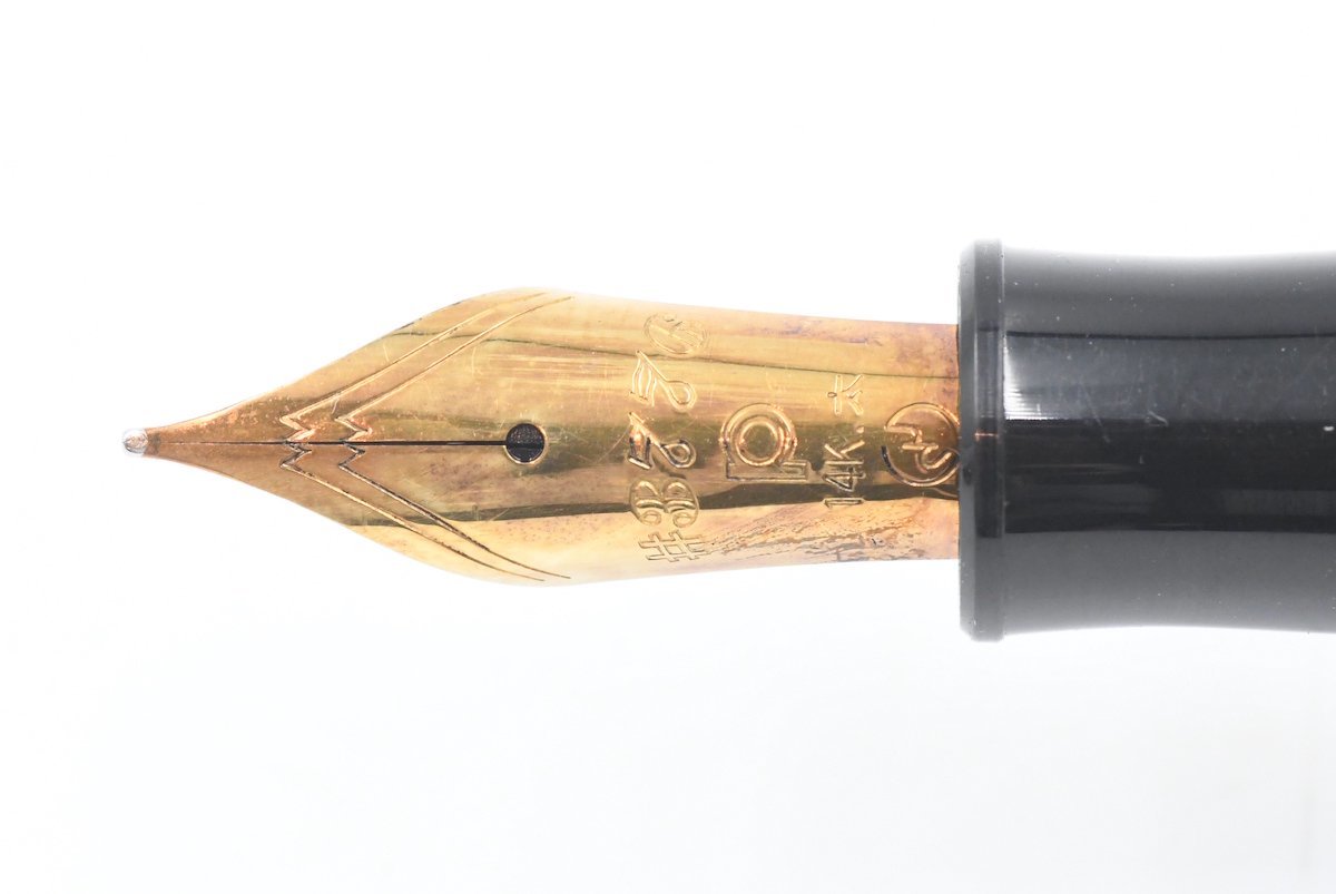 Platinum プラチナ 万年筆 #3776 木軸 黒 14K 太字 | normanhubbard.com