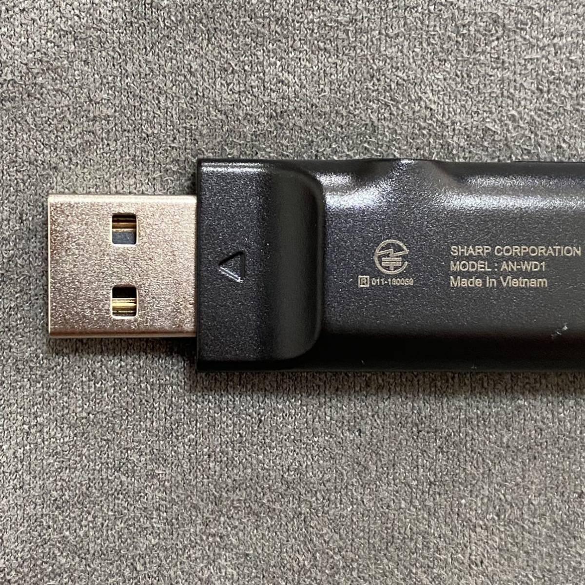 SHARP 送信器 AN-WD1 ネックスピーカAN-SS1 Bluetooth送信器 USB SHARP 送信器 AN-WD1 ネックスピーカAN-SS1 Bluetooth送信器 USB