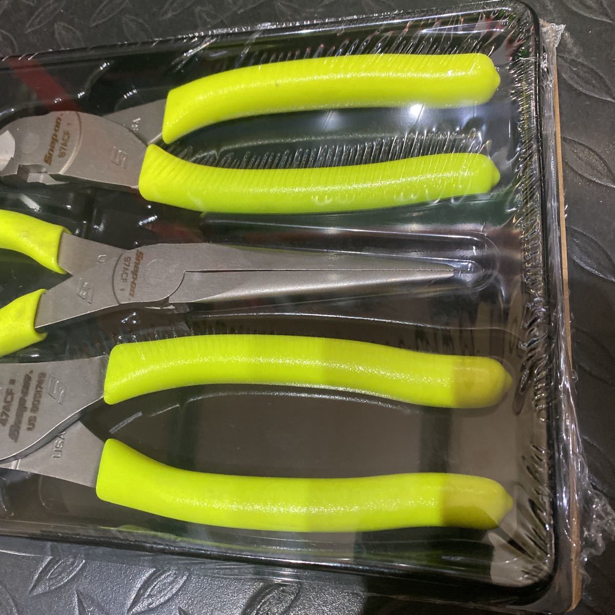 新品 スナップオン 限定 ハイビジイエロー ニッパー プライヤー 新品 スナップオン 限定 ハイビジイエロー ニッパー プライヤー