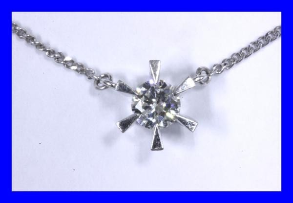 ● Ожерелье с одним бриллиантовым платиновым цепью Kihei N0030 как настоящий новый