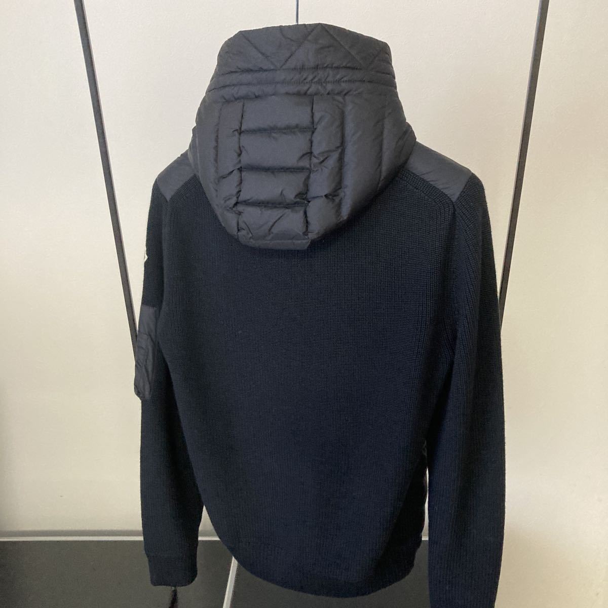 モンクレール★ハイブリッドダウンニット★定番★M★ブラック★超美品★22〜23年モデル