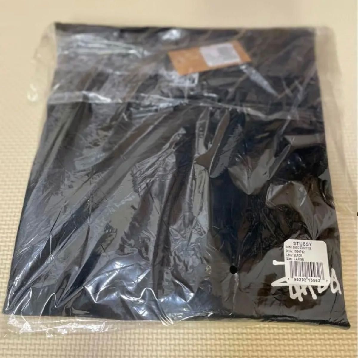 【新品未使用】ステューシー　BASIC STUSSY ベーシックTシャツ　Tシャツ　ワンポイント　ブラック　メンズ　レディース