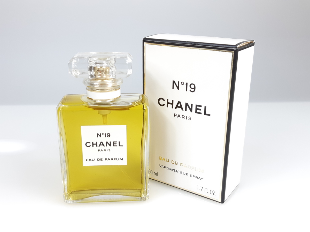 満量 CHANEL No.19 スプレー YK-2629 | lfengenharia.pt