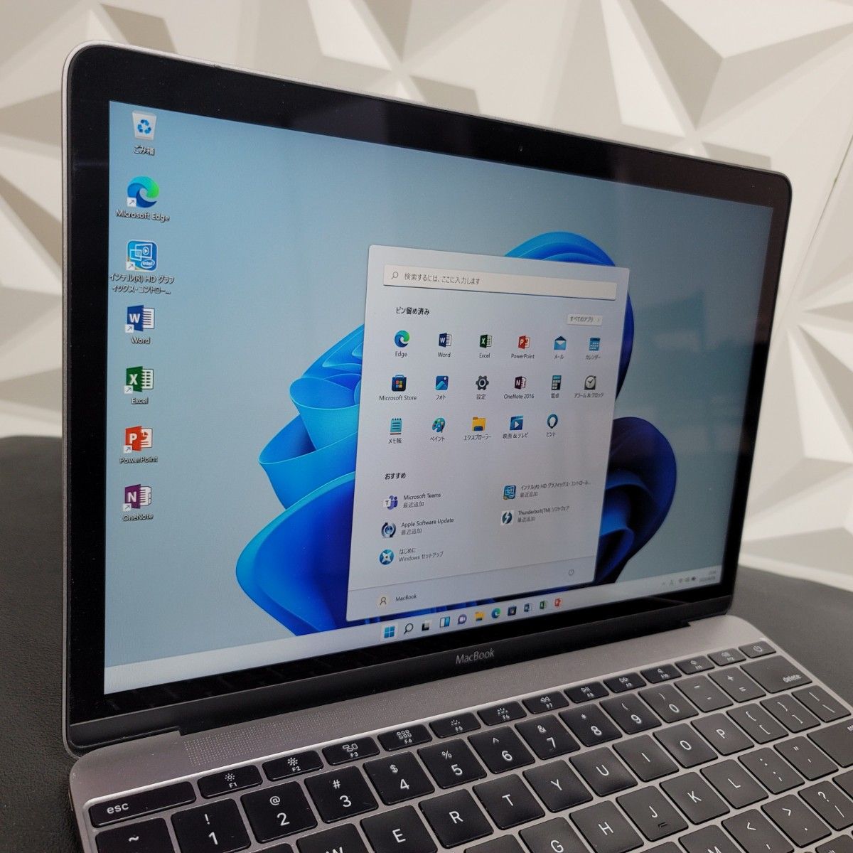 美品 MacBook 12インチ macOS/Windows 11 Office | alfasaac.com