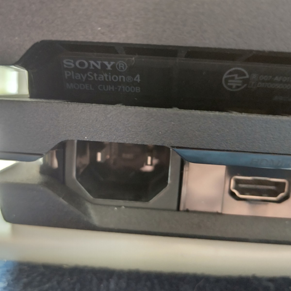 9800円 SONY PlayStation4Pro CUH-7100B HDD→SSD1TBへ換装済み 9800円 SONY PlayStation4Pro CUH-7100B HDD→SSD1TBへ換装済み