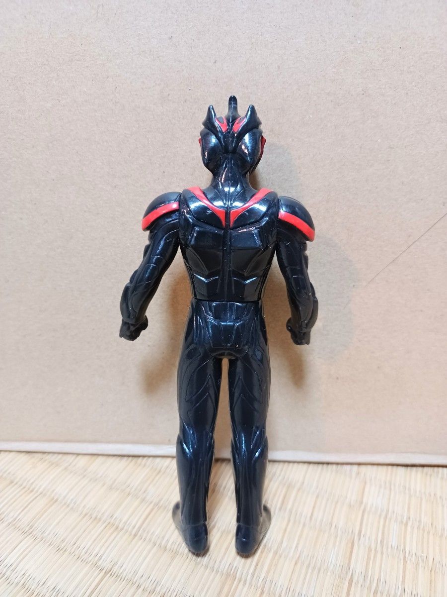 ダークザギ　約14cm　ソフビ　フィギュア　ウルトラヒーローシリーズ　ウルトラ怪獣シリーズ　絶版　匿名発送