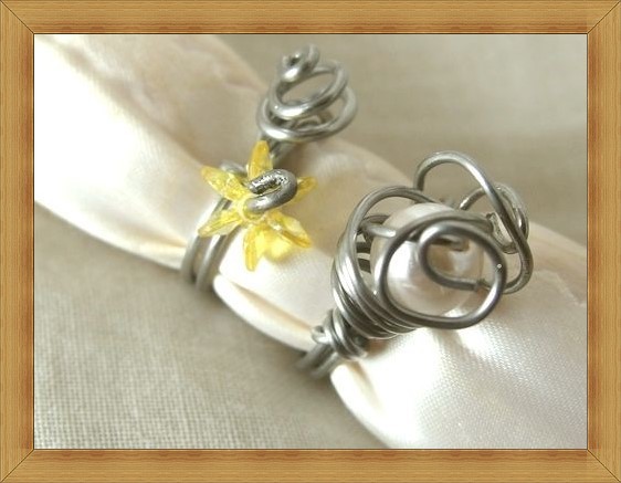 * piece ..2 point set * pearl & yellow beads * wire te The Yinling g/ ring *108