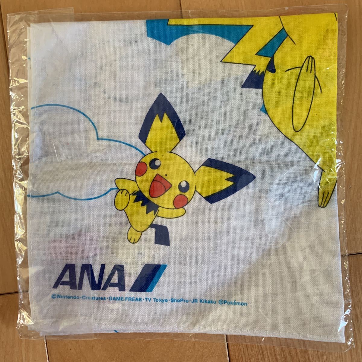 【未開封】ANA搭乗記念限定！非売品！ポケモン ハンカチ_画像1