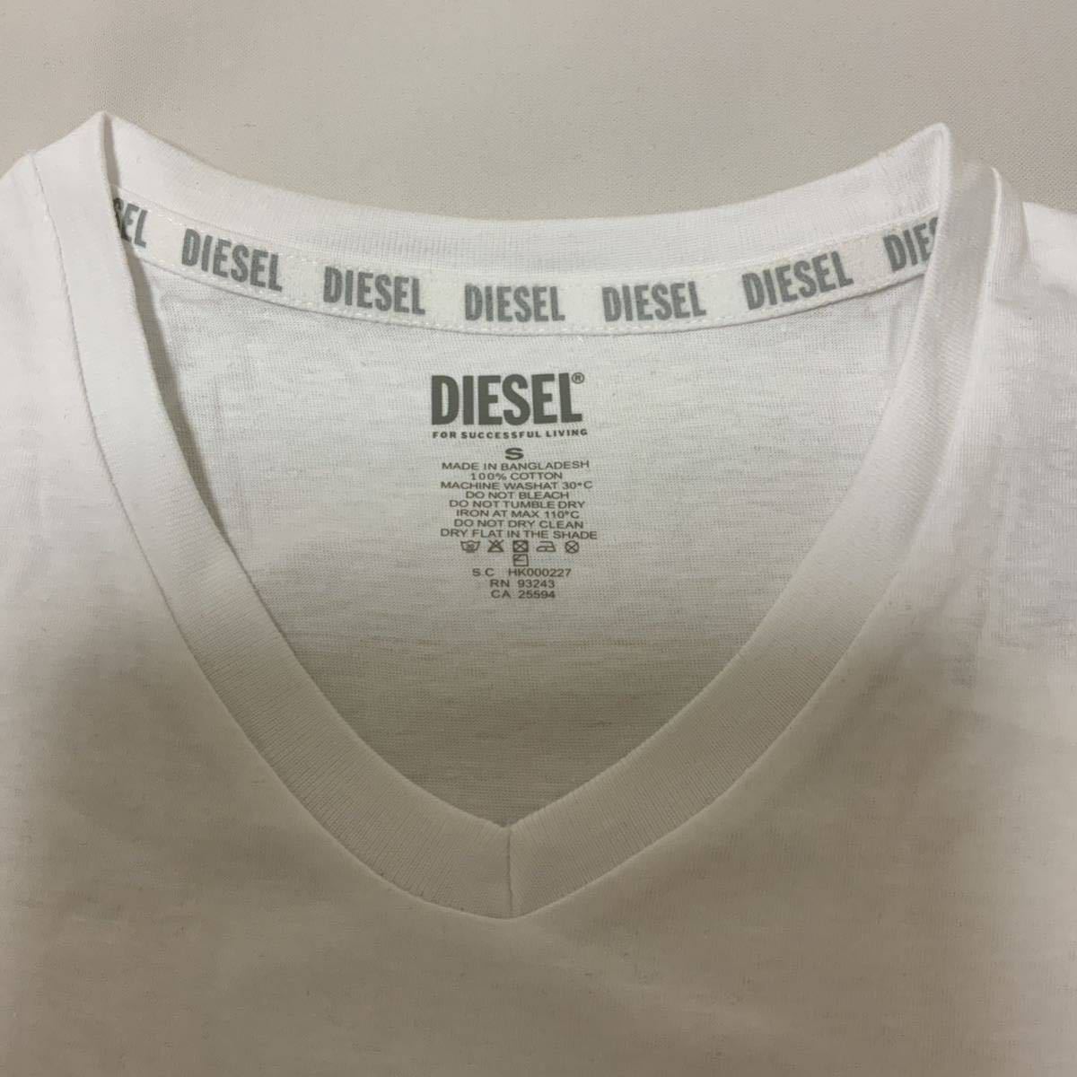 洗練されたデザイン　DIESEL　UMTEE-MICHAEL-TUBE-TWOPACK　VネックTシャツ2枚セット　ブラック/ホワイト　L　A05428 0BVFB　2023新製品_画像2