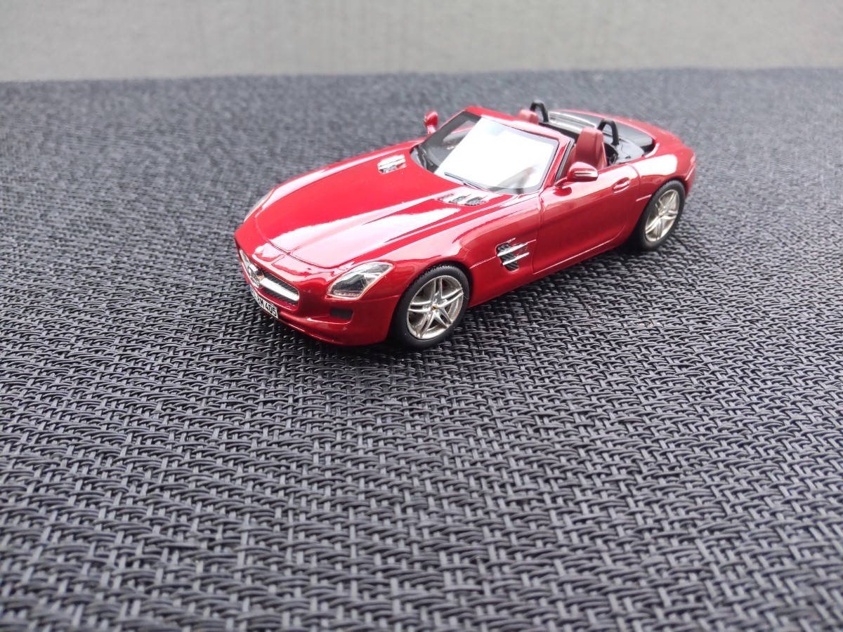  Schuco 1/43 Mercedes * Benz SLS AMG Roadster 