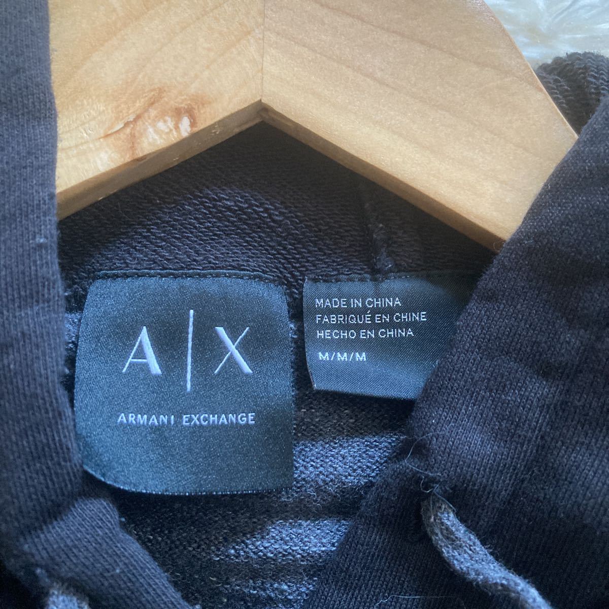 アルマーニエクスチェンジ【圧巻の伸縮性】ARMANI EXCHANGE パーカ