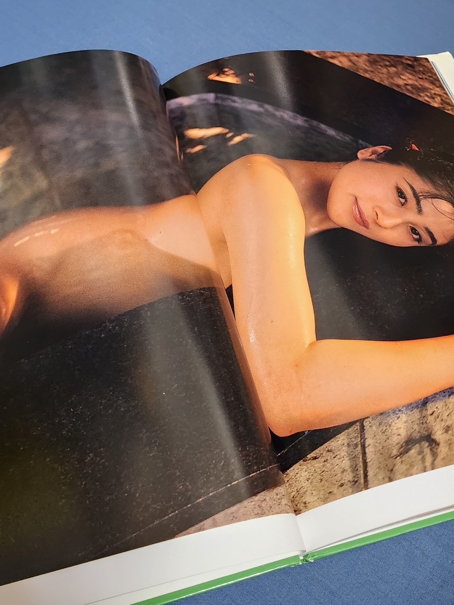 周栄良美　SEXY写真集 「unbelievable」1993年初版本　ひらけ！ポンキッキのお姉さん　橘いずみ_画像3