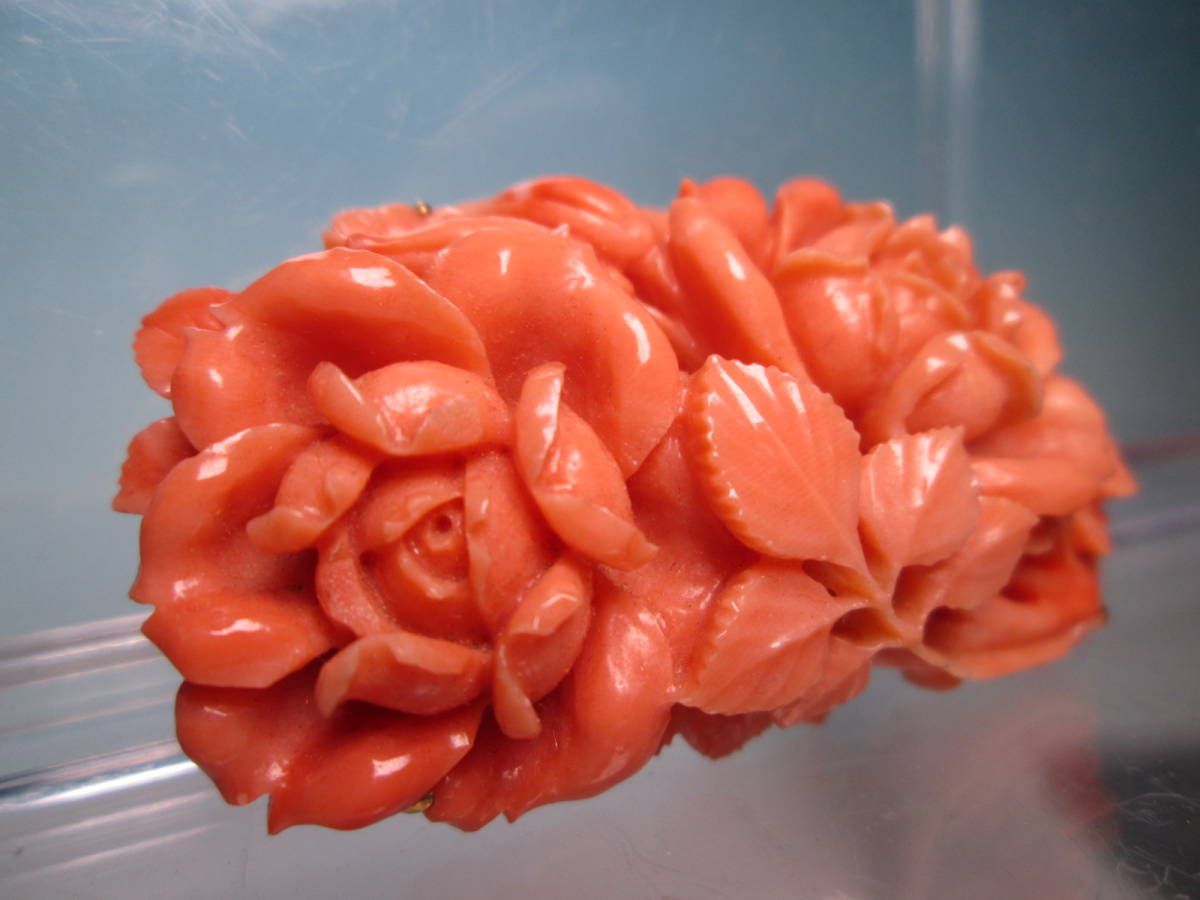 【江月】アンティーク・高島屋 Ｋ18 本珊瑚 薔薇彫刻の帯留め 27,63g 共ケース付_画像4