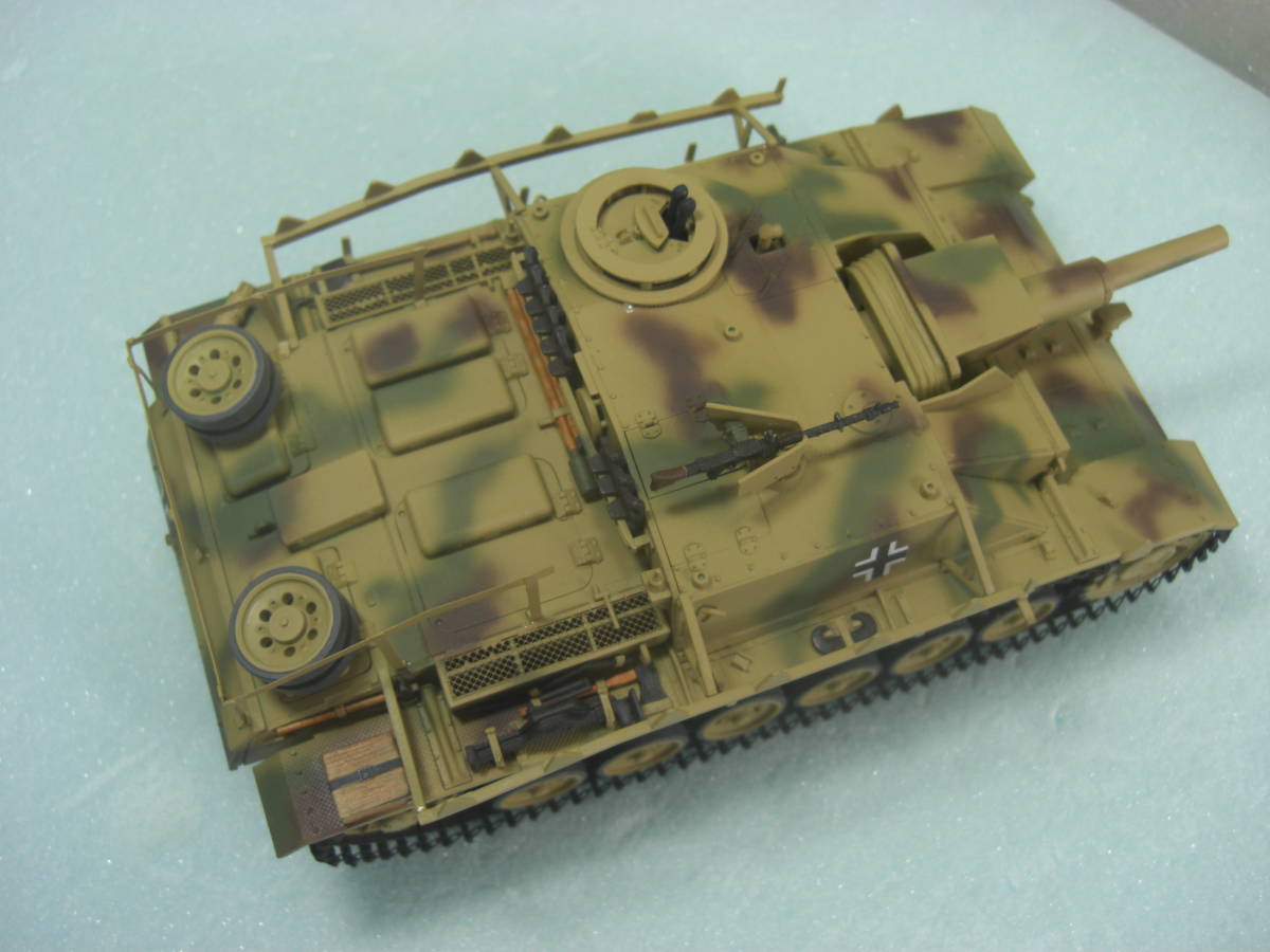 1/35　Ⅲ号突撃砲　Ｇ　　Stu Ｇ Ausf.Ｇ 10.5cm　ドラゴン社　1/35　IMPERIAL SERIES　NO.9058　完成品_画像6