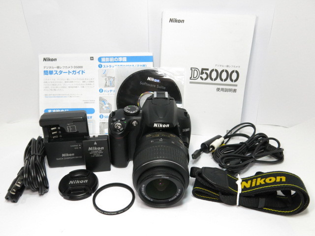 女性が喜ぶ♪ 【 美品 】Nikon D5000 AF-S DX 18-55mm F3.5-5.6G VR