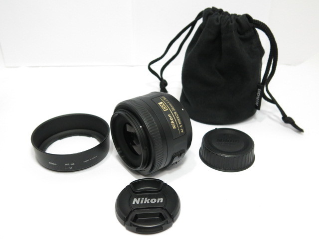 美品 】Nikon AF-S DX 35mm F1.8G レンズ HB-46純正フード 純正ポーチ