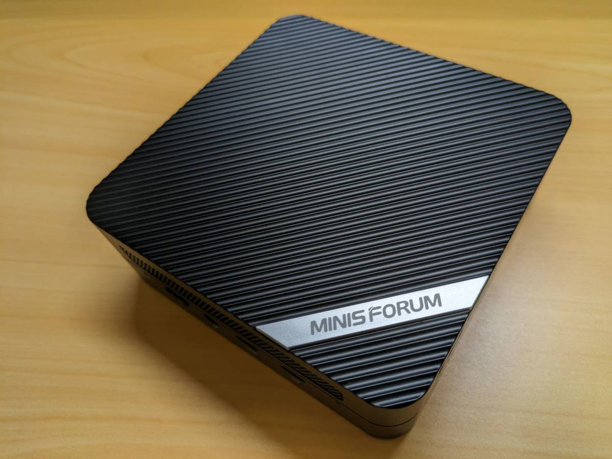 美品 Minisforum UM560(Ryzen5 5625U/MEM32GB/SSD512GB/Win11