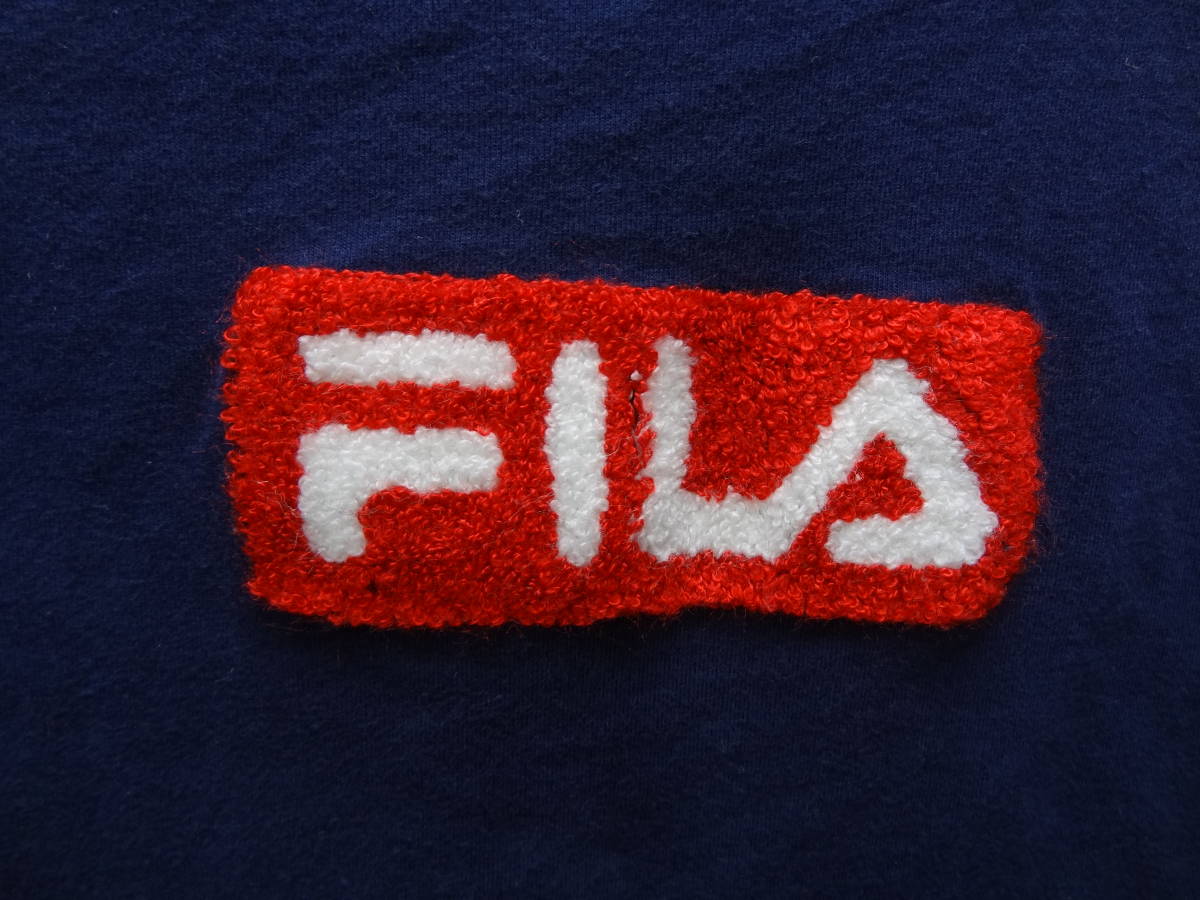 全国送料無料 フィラ FILA 子供服キッズ女の子 綿100% ボックスロゴ刺繍 半袖紺色 カットソー素材ワンピース 110(着丈51cm)_画像3