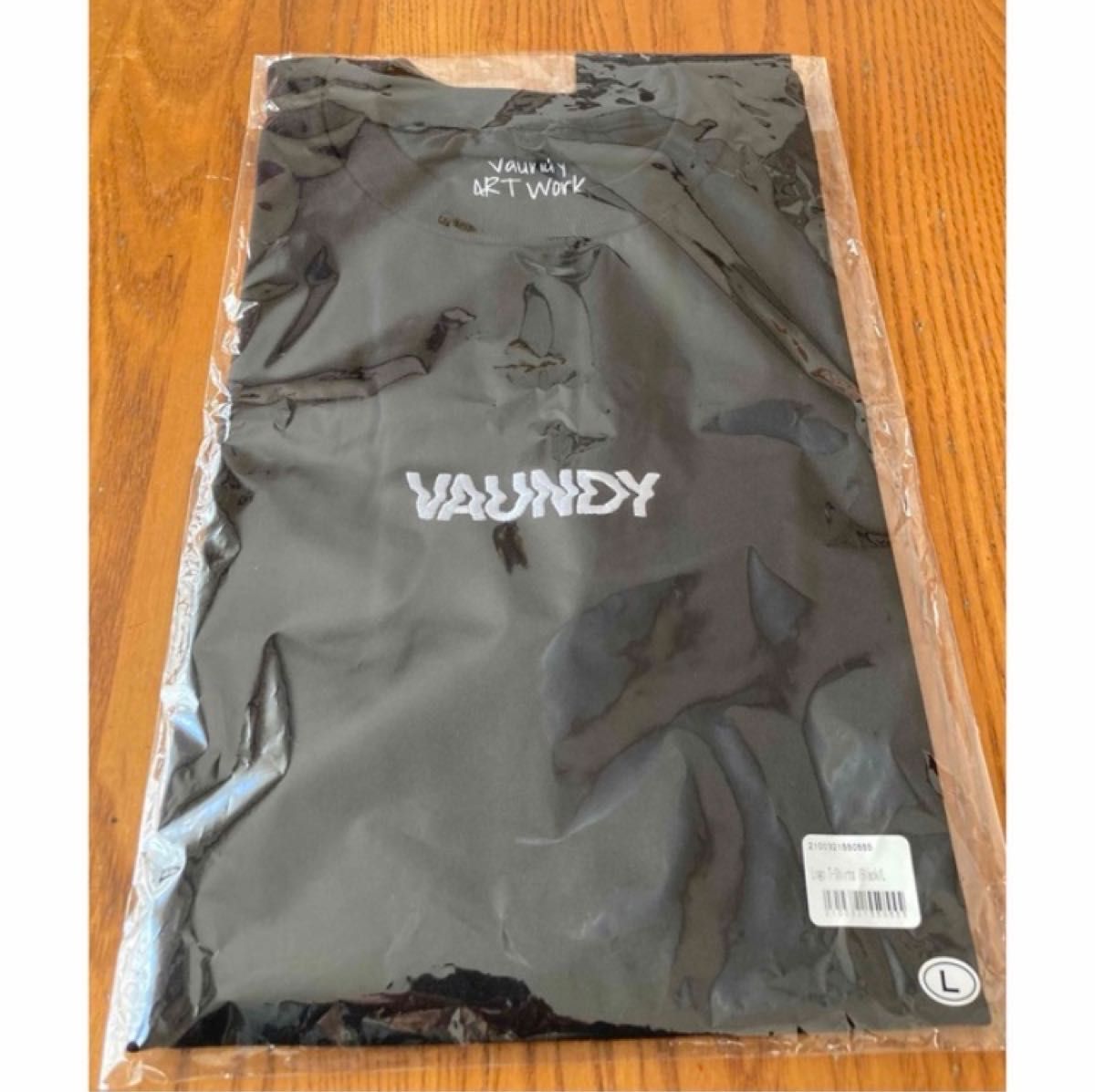 Vaundy ロゴTシャツ(ブラック)Lサイズ 新品・未使用|Yahoo Vaundy ロゴTシャツ(ブラック)Lサイズ 新品・未使用|Yahoo