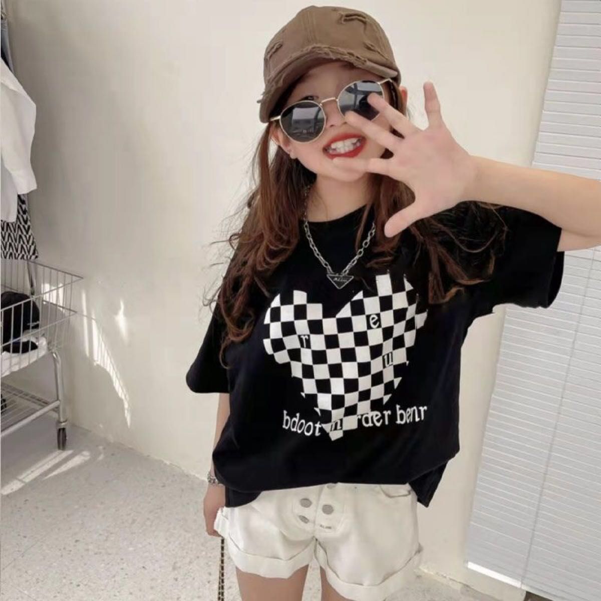 プリントTシャツハートがかわいい！韓国ファッショントップTシャツ! トップス 半袖Tシャツ