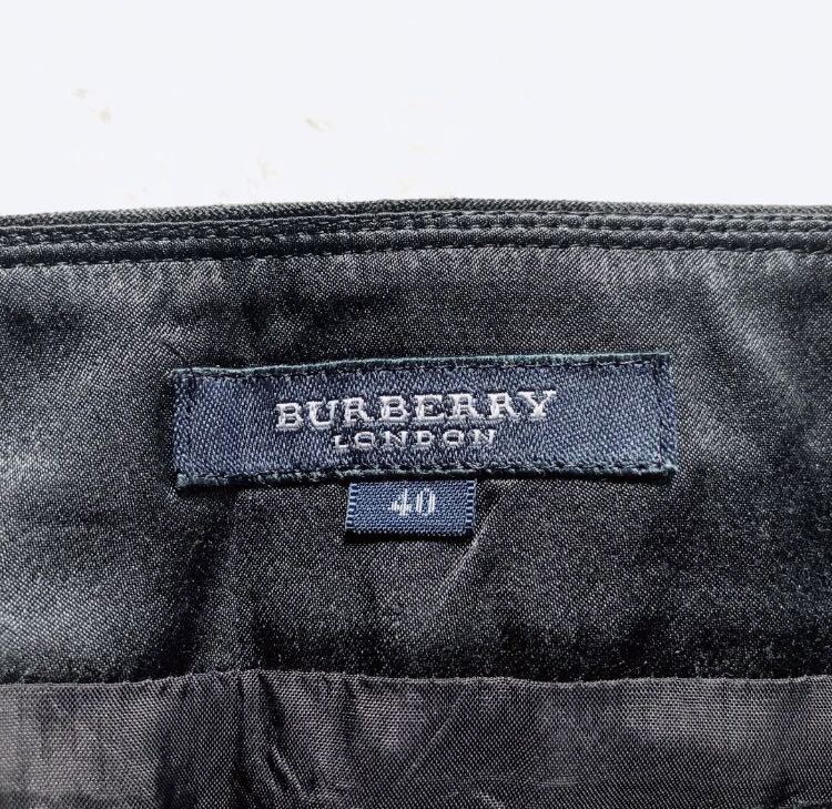 BURBERRY バーバリー　メガ　ビッグ　チェック　プリーツ　フレア　スカート　ブラック　40_画像5