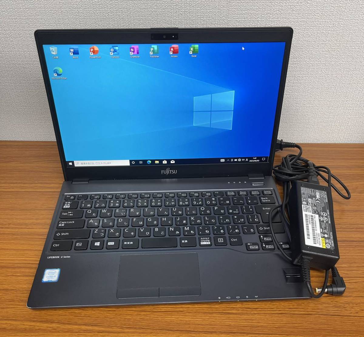 美品 Fujitsu Lifebook U937/R Core i5 7300U 2.60GHz 8GB ストレージ SSD 256GB 13.3 インチ フルHD カメラ無し　Office 2021 付属_画像3