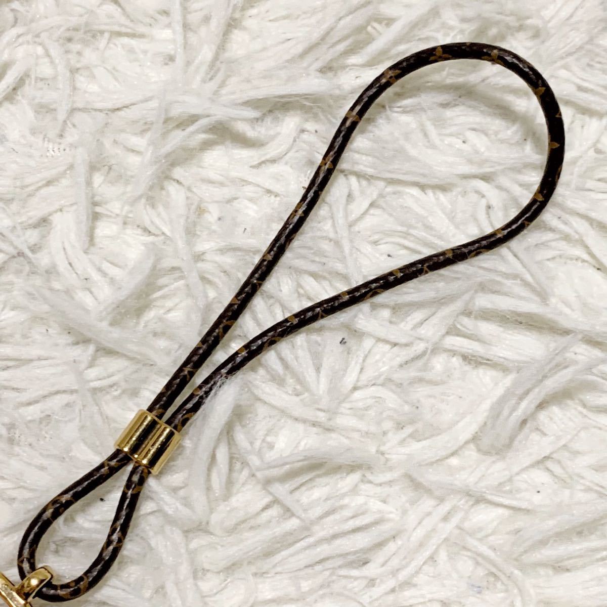 LOUIS VUITTON ルイヴィトン ヴィヴィエンヌ チャーム キーホルダー