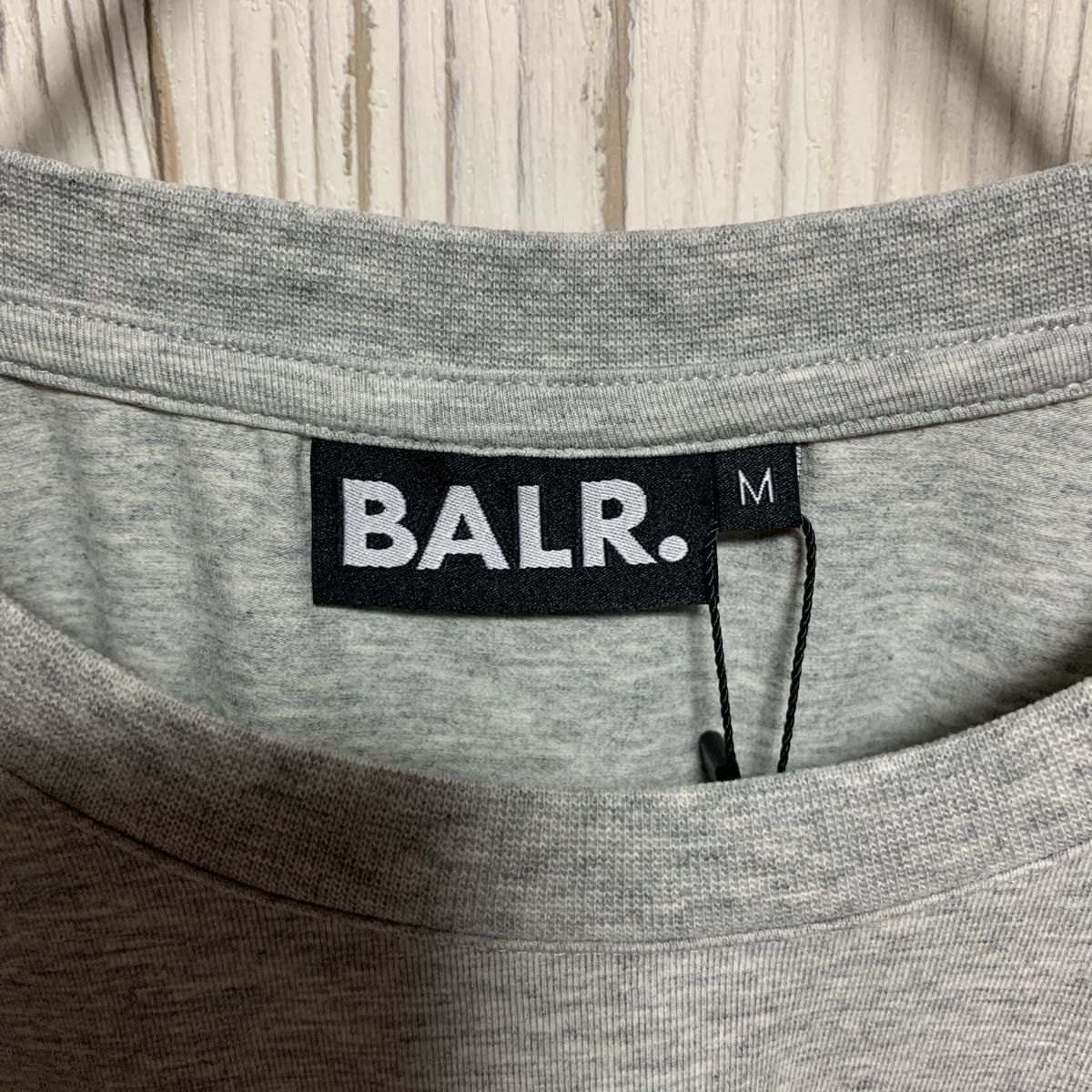 【大人気】新品タグ有り　BALR.　ボーラー 　ロゴ　半袖　Tシャツ　グレ－