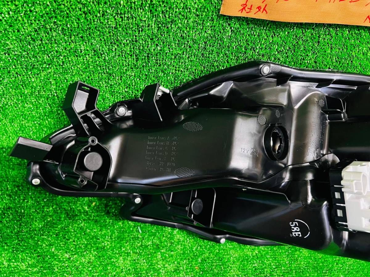 マックX GRX130 純正・中期「ライト」「HID・LED 右・左せット」社外