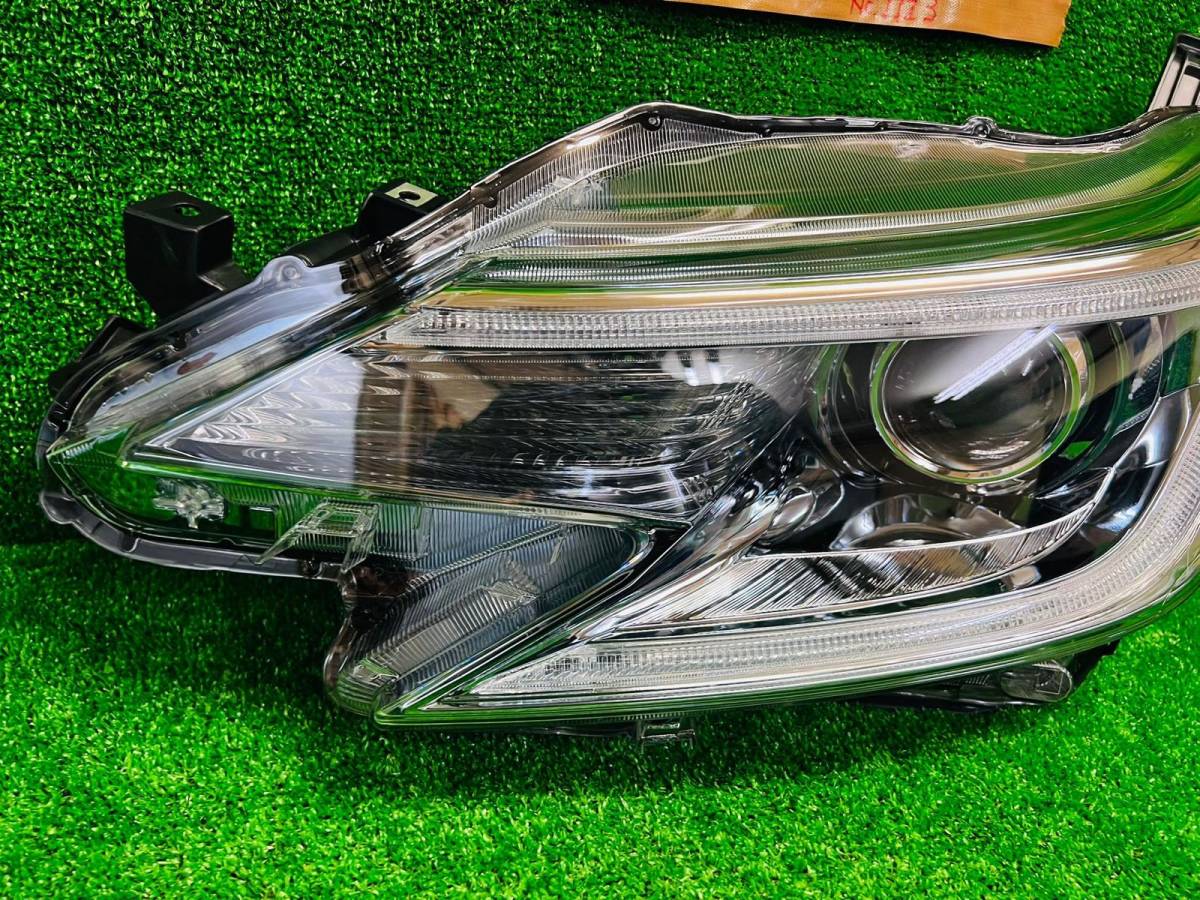 マックX GRX130 純正・中期「ライト」「HID・LED 右・左せット」社外
