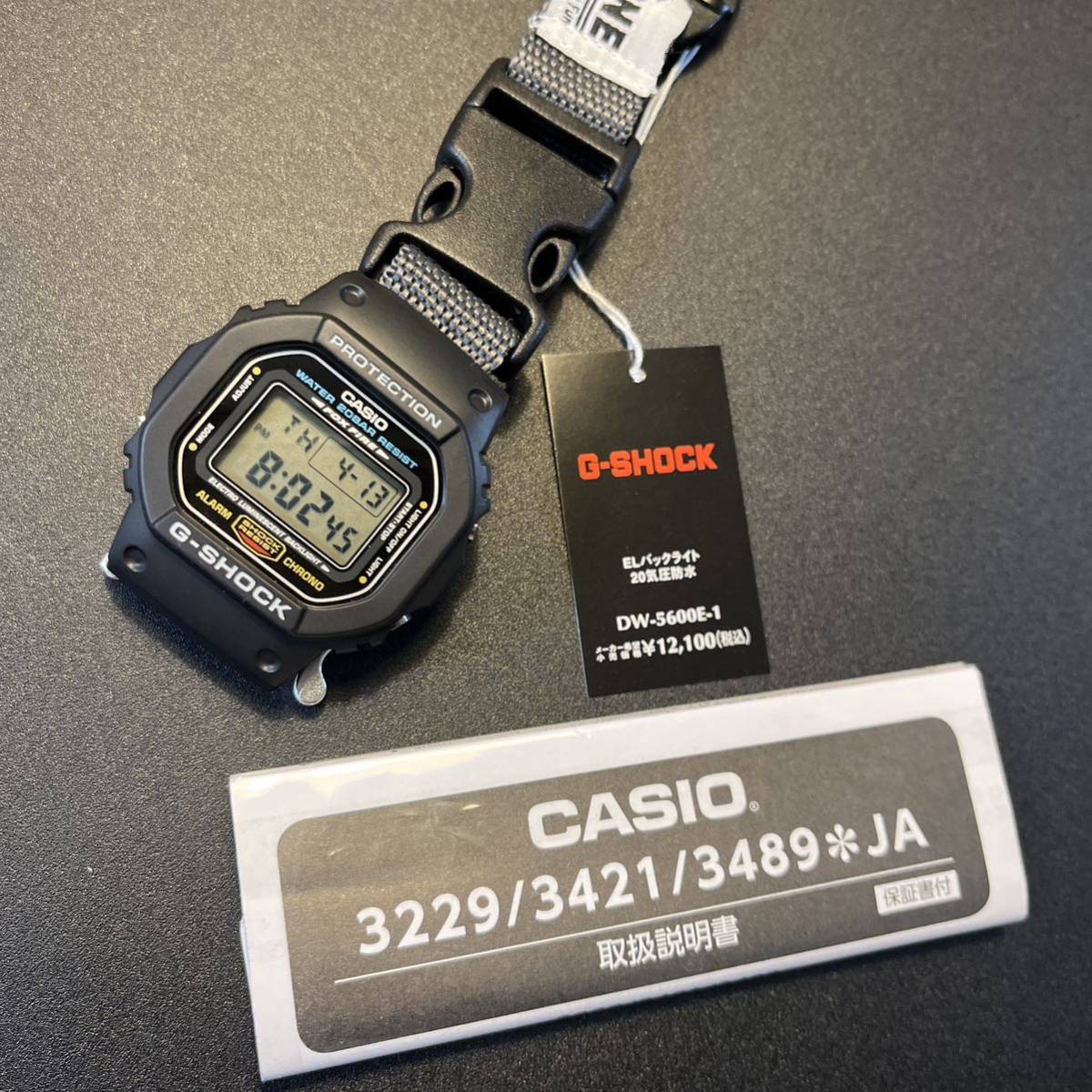 新品/即決/送料込】G-SHOCK DW-5600E-1 カシオ カラビナ 仕様 磯釣り