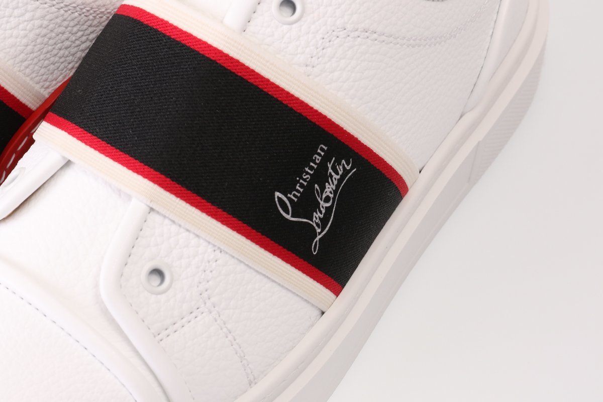 クリスチャン・ルブタンCHRISTIAN LOUBOUTIN スニーカー ホワイト
