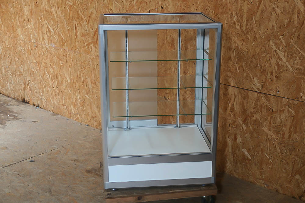 全国宅配無料 上品★アルミ製 ガラスショーケース 棚3段★鍵付き★後ろ曇りガラス★サイズは幅60奥行き45高さ89cm★コンパクト ショーケース 全国宅配無料 上品★アルミ製 ガラスショーケース 棚3段★鍵付き★後ろ曇りガラス★サイズは幅60奥行き45高さ89cm★コンパクト ショーケース